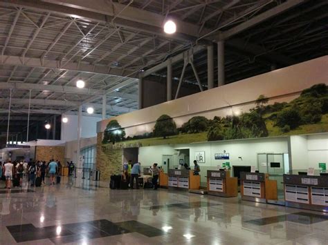 where is lir airport in costa rica